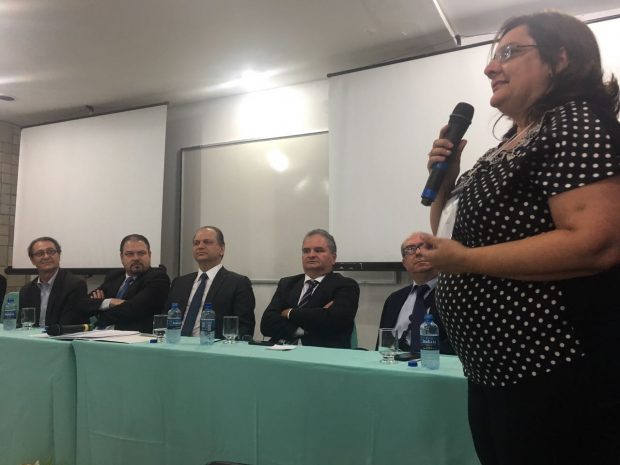 Estados do Nordeste trocam experiências sobre o cuidado às crianças com síndrome congênita associada ao Zika e governo federal anuncia R$ 27 milhões