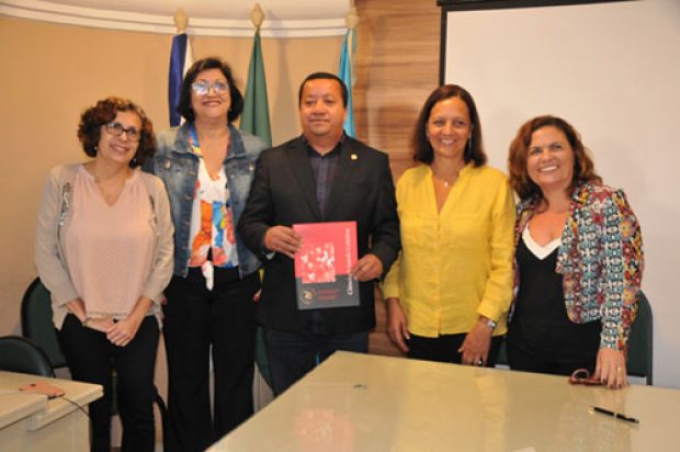 Cofen e Fiocruz lançam edição especial da revista Ciência & Saúde Coletiva